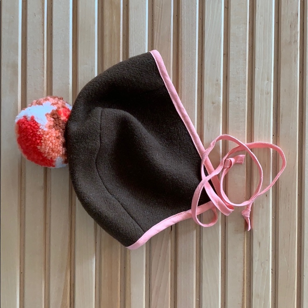 Briar “London” bonnet